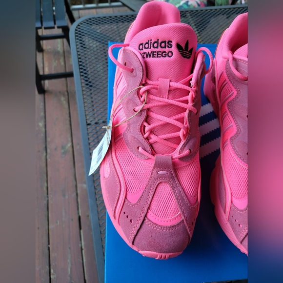 ADIDAS Ozweego Sneakers - Picture 2 of 9